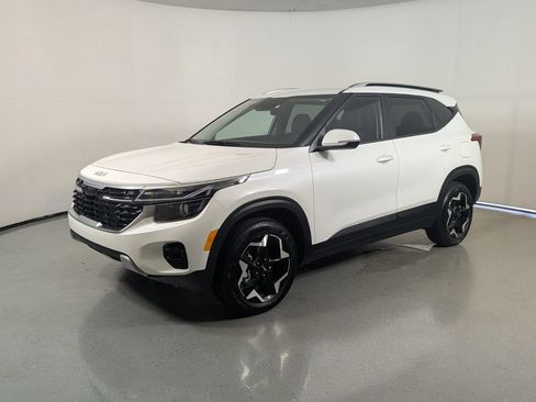 Used 2026 Kia Seltos S AWD/4WD image 3