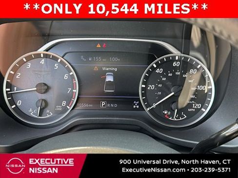 Certified 2024 Nissan Titan SV w/ SV Bronze Edition Package image 17