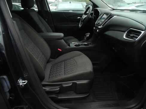 Used 2022 Chevrolet Equinox LT AWD/4WD image 13