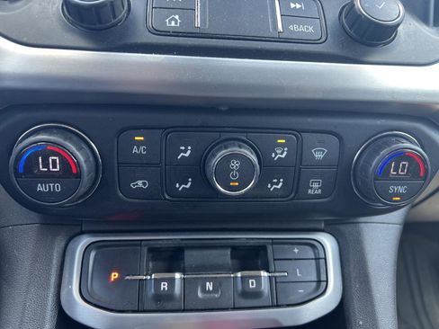 Used 2021 GMC Acadia SLE w/ Driver Convenience Package AWD/4WD image 14