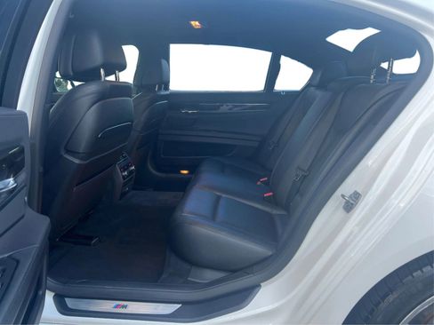 Used 2014 BMW 740Li image 10