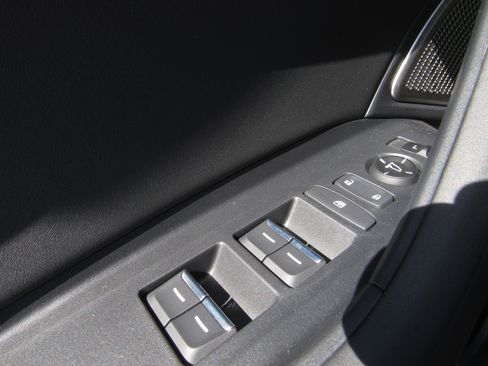 Certified 2025 Acura TLX w/ Technology Package image 22