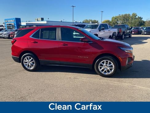 Used 2022 Chevrolet Equinox LT image 2
