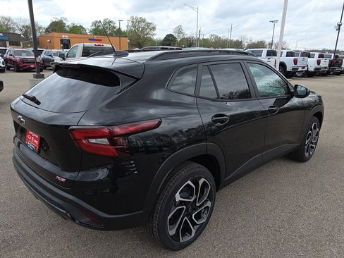 New 2026 Chevrolet Trax RS w/ Driver Confidence Package image 8