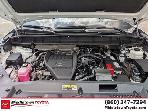 Used 2023 Toyota Highlander XSE AWD/4WD image 35