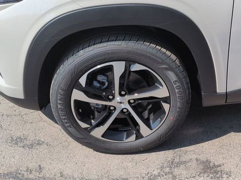 New 2026 Chevrolet Trax RS w/ Driver Confidence Package FWD image 32