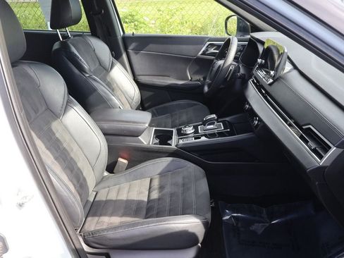 Used 2023 Mitsubishi Outlander SE AWD/4WD image 13
