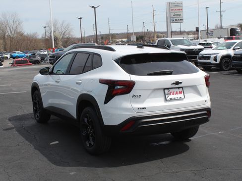 New 2026 Chevrolet Trax LT image 5