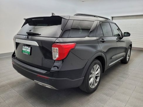 Used 2022 Ford Explorer XLT w/ Equipment Group 202A RWD image 9