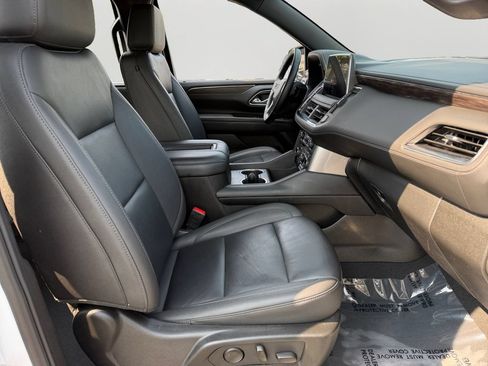 Used 2024 Chevrolet Tahoe Z71 AWD/4WD image 8