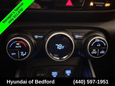 Used 2020 Hyundai Venue SEL FWD image 19
