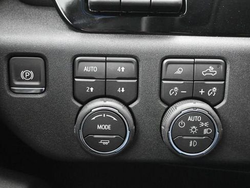 New 2026 Chevrolet Silverado 2500 High Country w/ High Country Premium Package AWD/4WD image 26