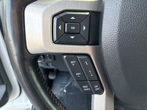 Used 2020 Ford F450 Platinum w/ FX4 Off-Road Package image 25