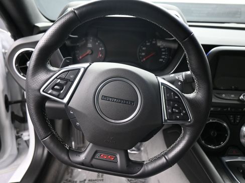 Used 2016 Chevrolet Camaro SS image 14