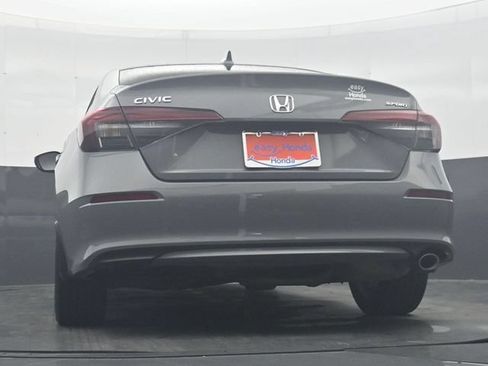 Used 2025 Honda Civic Sport image 32