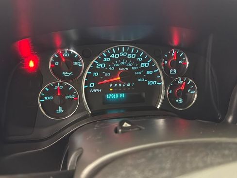 Used 2024 Chevrolet Express 2500 w/ Driver Convenience Package RWD image 20