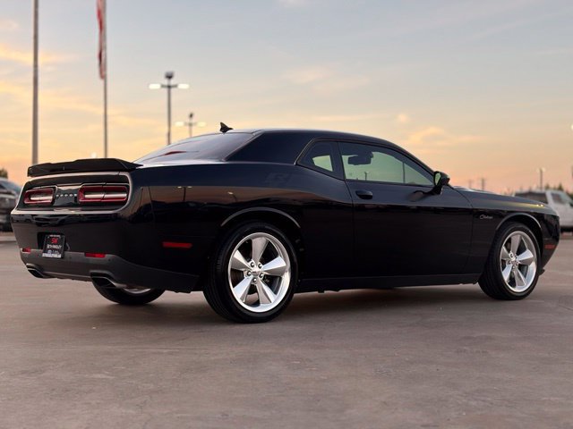 Used 2015 Dodge Challenger R/T Plus RWD image 12