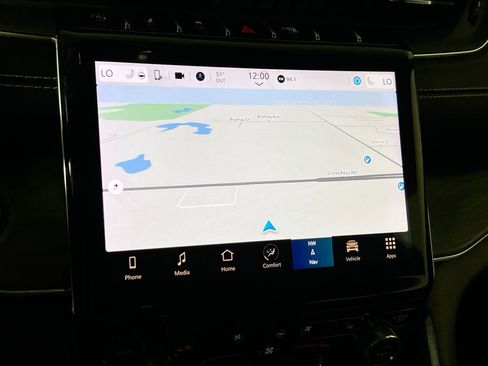 Used 2022 Jeep Grand Cherokee Overland image 13