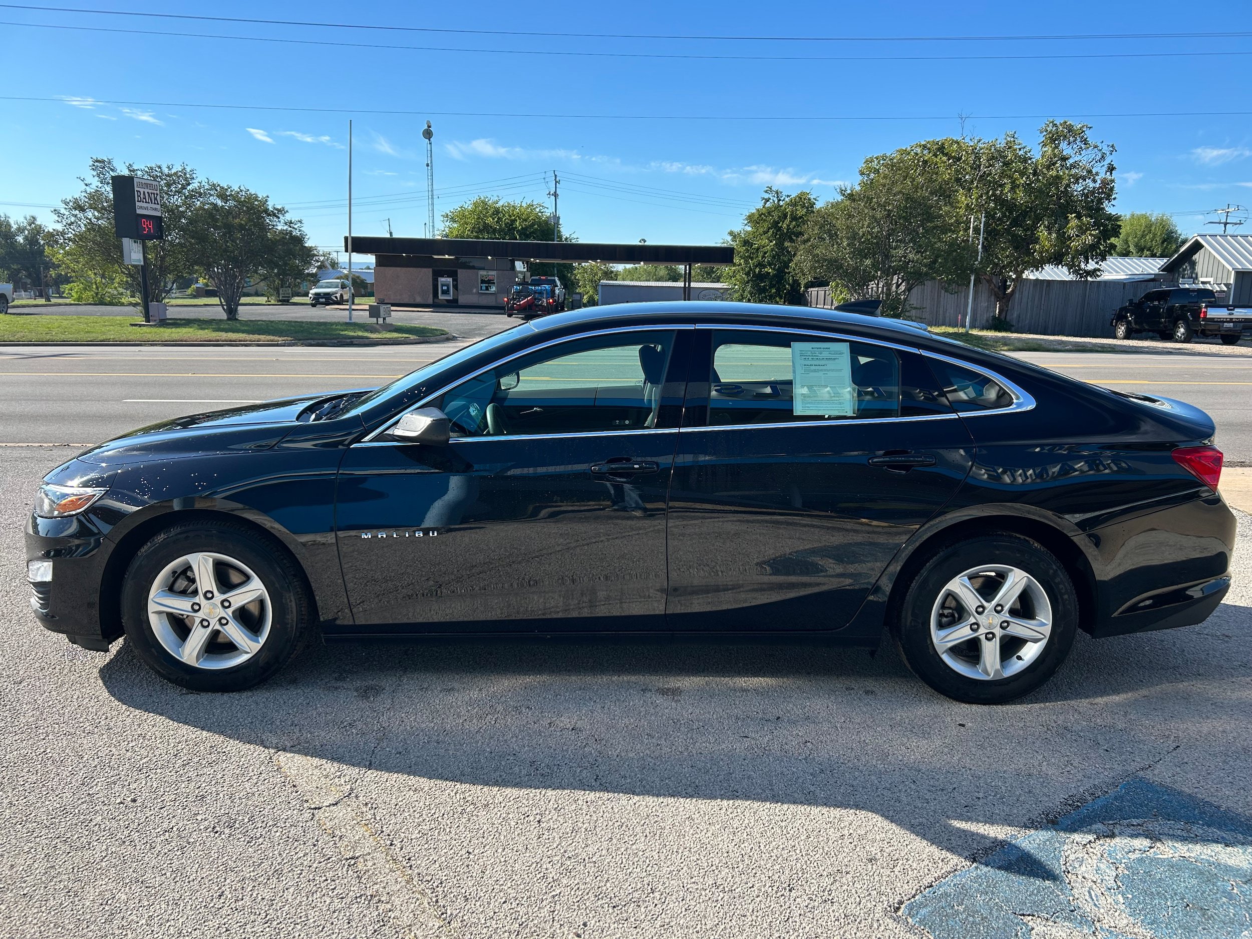 Used 2023 Chevrolet Malibu LS FWD image 3