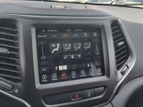 Used 2022 Jeep Cherokee Trailhawk w/ Premium Leather Package AWD/4WD image 14