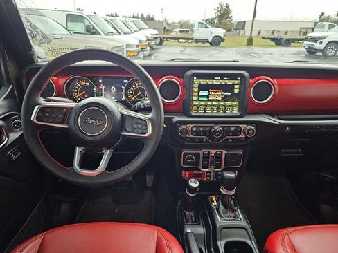 Used 2023 Jeep Wrangler Unlimited Rubicon w/ Cold Weather Group image 32