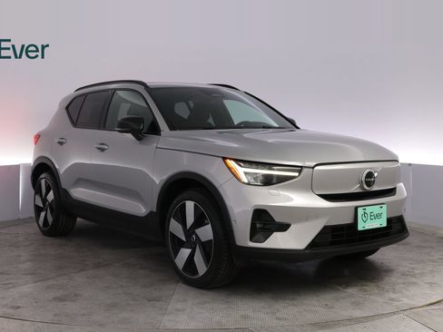 Used 2023 Volvo XC40 Recharge Ultimate AWD/4WD image 13