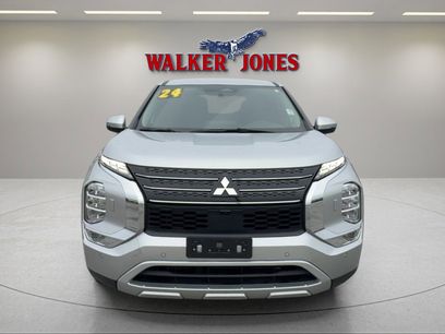 Used 2024 Mitsubishi Outlander SE