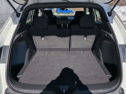 Certified 2025 Honda HR-V Sport image 9