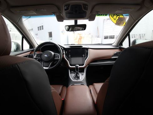 Used 2022 Subaru Outback Touring w/ Popular Package #2 image 17