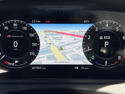 Used 2018 Land Rover Range Rover Velar R-Dynamic SE AWD/4WD image 33