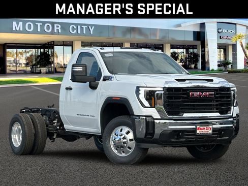 New 2025 GMC Sierra 3500 Pro w/ Convenience Package AWD/4WD image 1