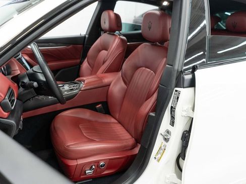 Used 2022 Maserati Levante GT image 8