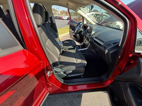 Used 2018 Ford EcoSport SE w/ SE Convenience Package image 11