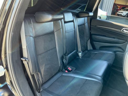 Used 2019 Jeep Grand Cherokee Altitude image 20