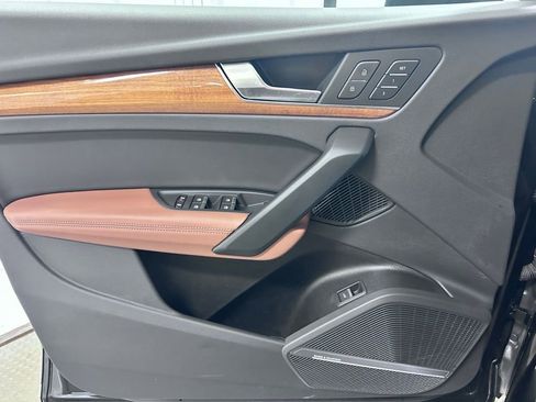 Used 2023 Audi Q5 2.0T Premium Plus w/ Premium Plus Package image 6