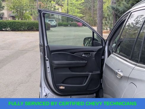 Used 2022 Honda Pilot Elite image 25