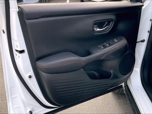 Used 2023 Honda HR-V Sport image 24