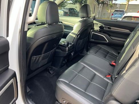 Used 2021 Kia Telluride EX w/ Towing Package image 16