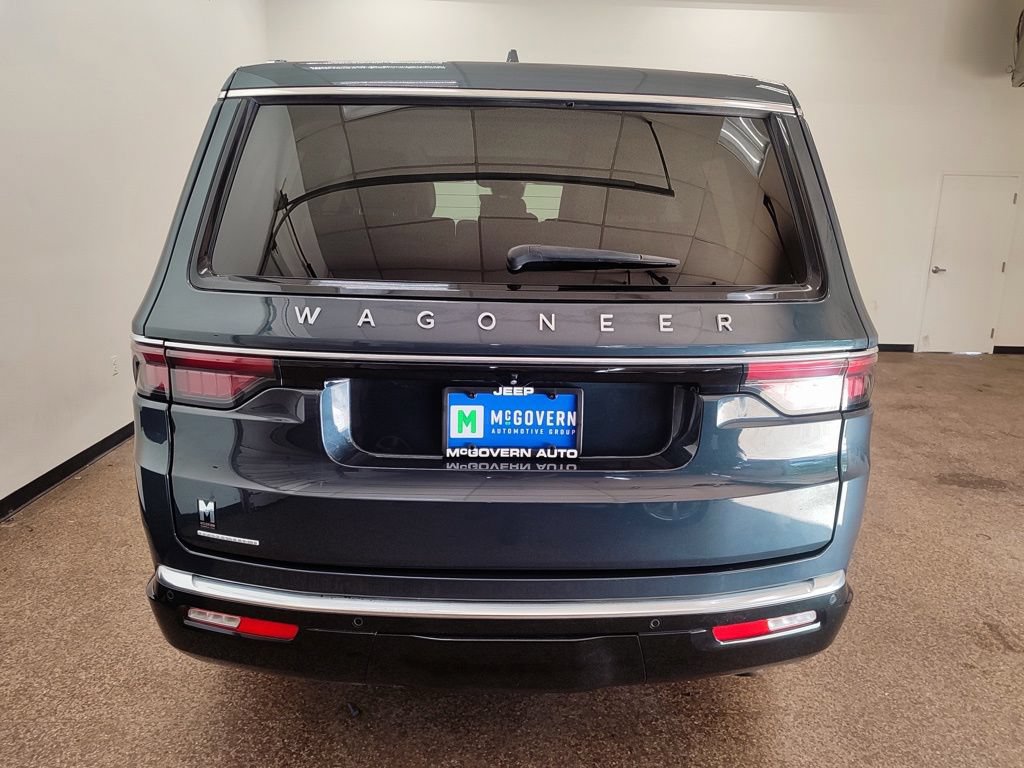 Used 2023 Jeep Wagoneer 4WD w/ Premium Group I image 4