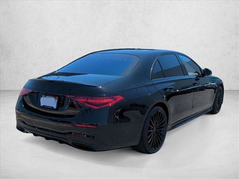 Used 2022 Mercedes-Benz S 500 4MATIC image 5