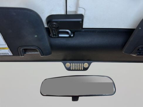 Used 2015 Jeep Wrangler Unlimited Sport AWD/4WD image 23