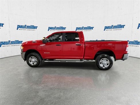 Used 2024 RAM 2500 Big Horn w/ Bed Utility Group image 7