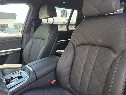 Used 2026 BMW X7 xDrive40i AWD/4WD image 24