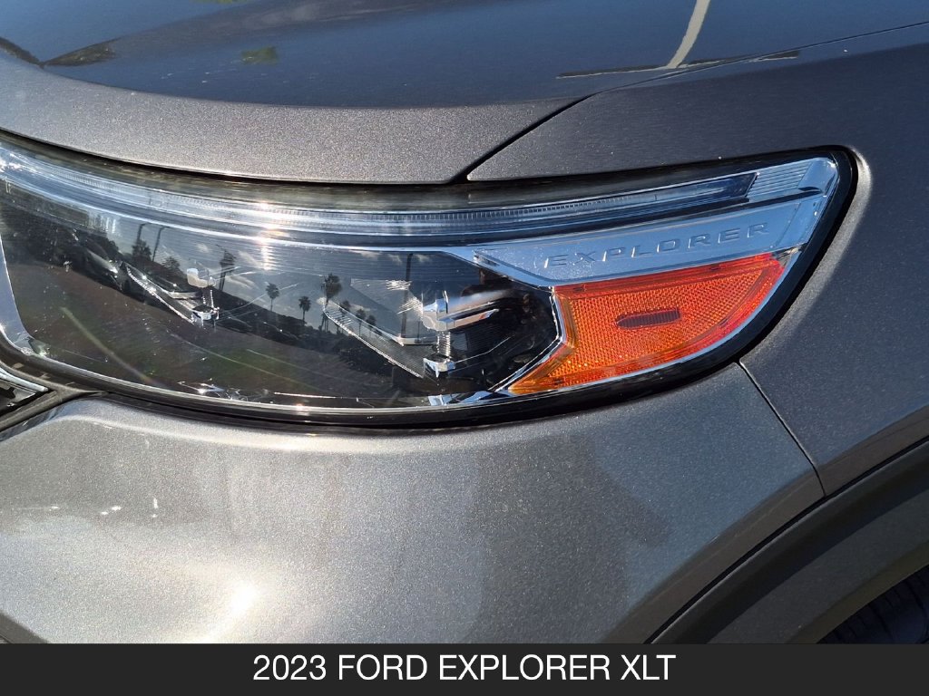 Used 2023 Ford Explorer XLT w/ Equipment Group 202A RWD image 10