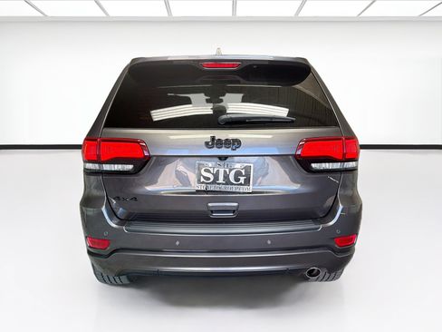 Used 2019 Jeep Grand Cherokee Altitude AWD/4WD image 5
