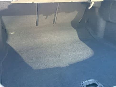 Used 2017 Mercedes-Benz E 300 4MATIC image 32