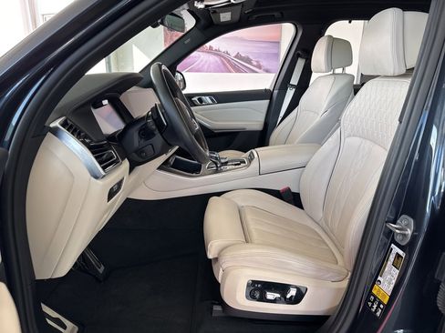 Used 2022 BMW X5 xDrive40i w/ M Sport Package image 15