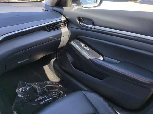 Certified 2025 Nissan Altima 2.5 SR image 16