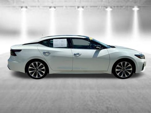 Certified 2023 Nissan Maxima Platinum w/ Sport Mat Group FWD image 5