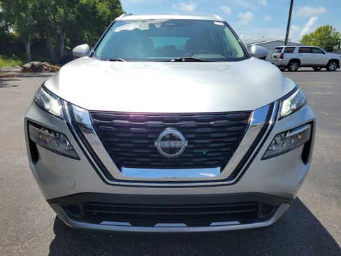 Used 2023 Nissan Rogue SL w/ SL Premium Package FWD image 2